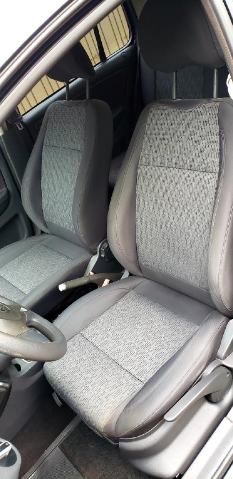 VOLKSWAGEN Fox 1.6 4P TREND FLEX, Foto 4