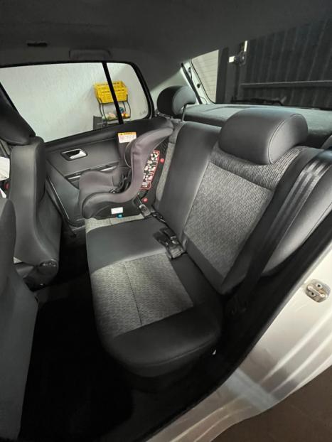 VOLKSWAGEN Fox 1.6 4P TREND FLEX, Foto 6