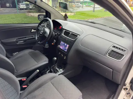 VOLKSWAGEN Fox 1.6 4P FLEX, Foto 21