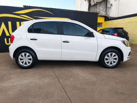 VOLKSWAGEN Gol 1.0 4P, Foto 3