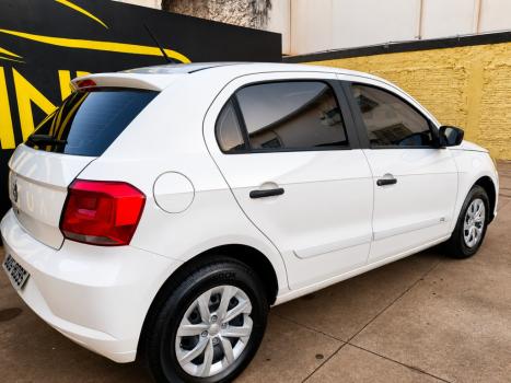VOLKSWAGEN Gol 1.0 4P, Foto 6