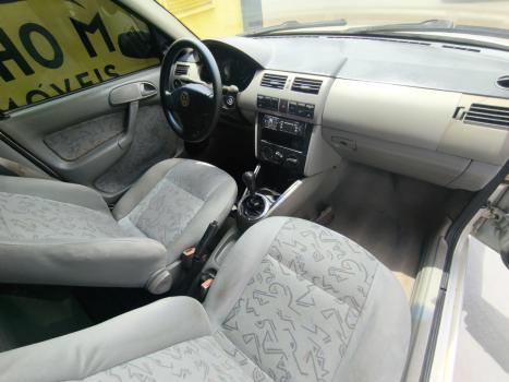 VOLKSWAGEN Gol 1.0 PLUS 4P, Foto 2