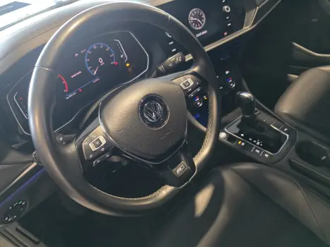 VOLKSWAGEN Jetta 1.4 4P 250 TSI R-LINE AUTOMÁTICO, Foto 14 VOLKSWAGEN Jetta 1.4 4P 250 TSI R-LINE AUTOMÁTICO, Foto 14