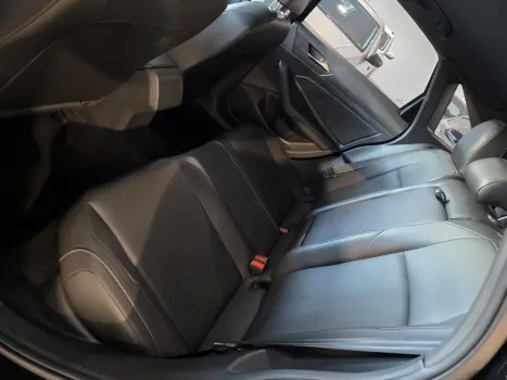 VOLKSWAGEN Jetta 1.4 4P 250 TSI R-LINE AUTOMÁTICO, Foto 17 VOLKSWAGEN Jetta 1.4 4P 250 TSI R-LINE AUTOMÁTICO, Foto 17