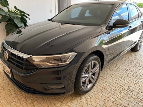 VOLKSWAGEN Jetta 1.4 4P 250 TSI R-LINE AUTOMÁTICO, Foto 1 VOLKSWAGEN Jetta 1.4 4P 250 TSI R-LINE AUTOMÁTICO, Foto 1