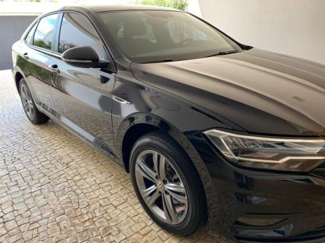 VOLKSWAGEN Jetta 1.4 4P 250 TSI R-LINE AUTOMÁTICO, Foto 2 VOLKSWAGEN Jetta 1.4 4P 250 TSI R-LINE AUTOMÁTICO, Foto 2