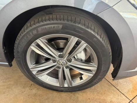 VOLKSWAGEN Jetta 1.4 4P 250 TSI R-LINE AUTOM�TICO, Foto 5