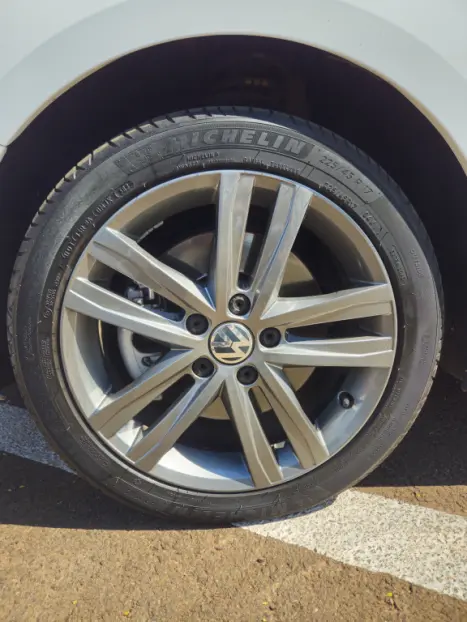 VOLKSWAGEN Jetta 2.0 4P TSI HIGHLINE 211 CV AUTOMÁTICO, Foto 11 VOLKSWAGEN Jetta 2.0 4P TSI HIGHLINE 211 CV AUTOMÁTICO, Foto 11