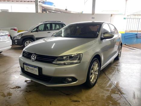 VOLKSWAGEN Jetta 2.0 4P CONFORTLINE TIPTRONIC AUTOMTICO, Foto 3