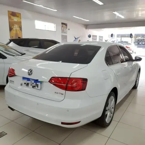 VOLKSWAGEN Jetta 2.0 4P TSI HIGHLINE 200 CV AUTOM�TICO, Foto 5