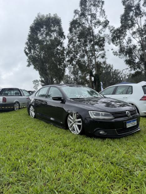 VOLKSWAGEN Jetta 2.0 4P COMFORTLINE TIPTRONIC AUTOM�TICO, Foto 4