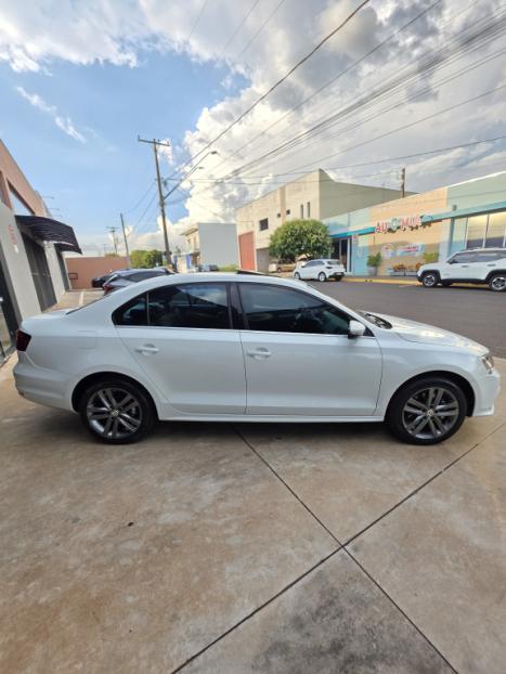 VOLKSWAGEN Jetta 2.0 4P TSI HIGHLINE 211 CV AUTOM�TICO, Foto 5