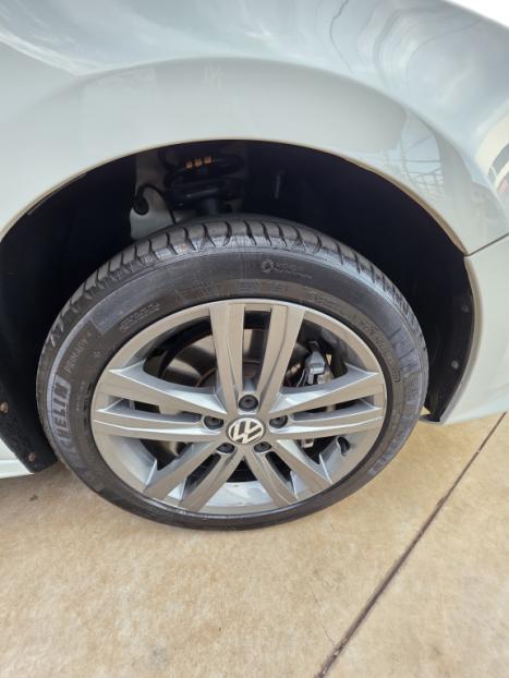 VOLKSWAGEN Jetta 2.0 4P TSI HIGHLINE 211 CV AUTOM�TICO, Foto 8