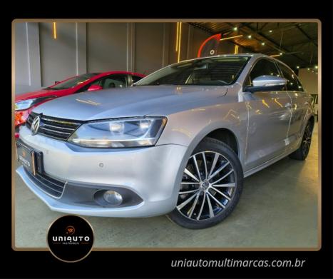 VOLKSWAGEN Jetta 2.0 4P TSI HIGHLINE 211 CV AUTOM�TICO, Foto 2