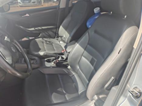 VOLKSWAGEN Jetta 2.0 4P COMFORTLINE FLEX, Foto 12