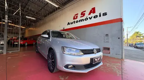 VOLKSWAGEN Jetta 2.0 4P COMFORTLINE TIPTRONIC AUTOM�TICO, Foto 1