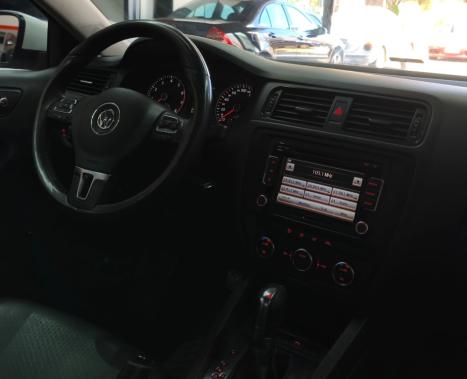 VOLKSWAGEN Jetta 2.0 4P FLEX COMFORTLINE TIPTRONIC AUTOMÁTICO, Foto 10