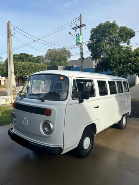 VOLKSWAGEN Kombi 1.6 3P STD MI ESCOLAR, Foto 1
