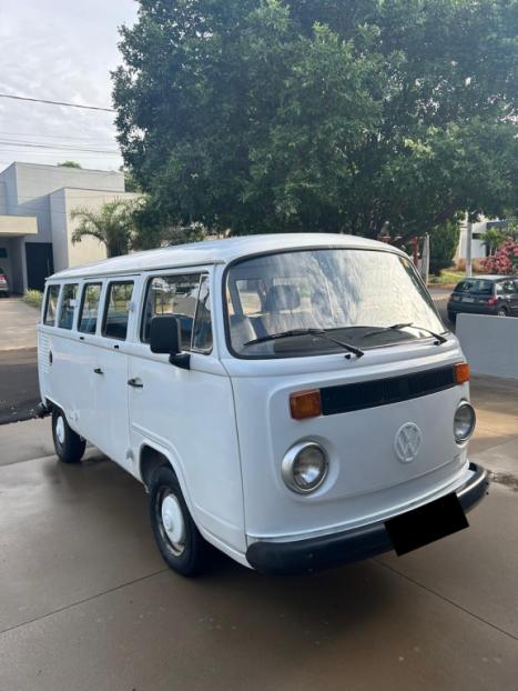 VOLKSWAGEN Kombi 1.6 3P STD MI ESCOLAR, Foto 2