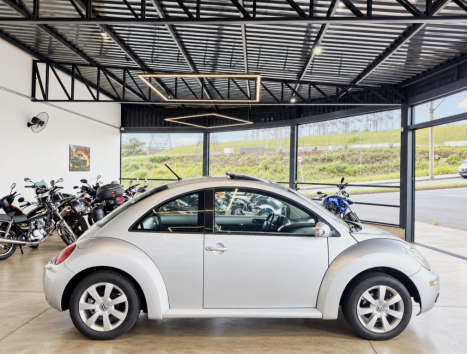 VOLKSWAGEN New Beetle 2.0 MI AUTOM�TICO, Foto 5