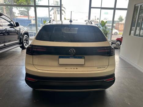 VOLKSWAGEN Nivus 1.0 4P FLEX 200 TSI HIGHLINE TURBO AUTOM�TICO, Foto 8