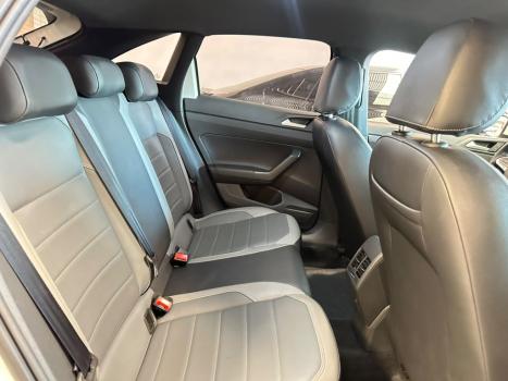 VOLKSWAGEN Nivus 1.0 4P FLEX 200 TSI HIGHLINE TURBO AUTOM�TICO, Foto 11