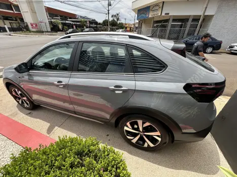 VOLKSWAGEN Nivus 1.0 4P FLEX 200 TSI HIGHLINE TURBO AUTOMTICO, Foto 6