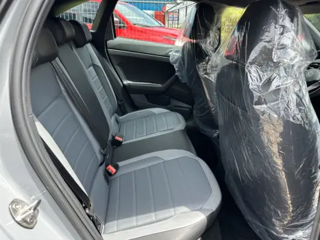 VOLKSWAGEN Nivus 1.0 4P FLEX 200 TSI HIGHLINE TURBO AUTOMTICO, Foto 20