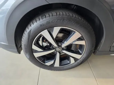 VOLKSWAGEN Nivus 1.0 4P FLEX 200 TSI HIGHLINE TURBO AUTOMTICO, Foto 11