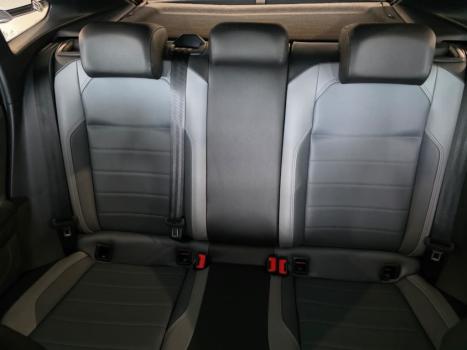 VOLKSWAGEN Nivus 1.0 4P FLEX 200 TSI HIGHLINE TURBO AUTOMTICO, Foto 15