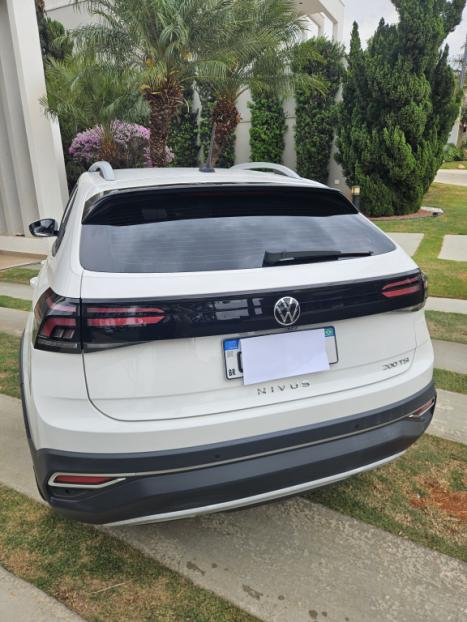 VOLKSWAGEN Nivus 1.0 4P FLEX 200 TSI HIGHLINE TURBO AUTOMÁTICO, Foto 6 VOLKSWAGEN Nivus 1.0 4P FLEX 200 TSI HIGHLINE TURBO AUTOMÁTICO, Foto 6