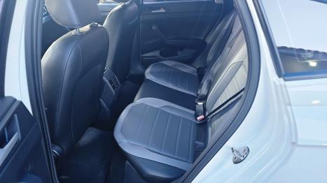 VOLKSWAGEN Nivus 1.0 4P FLEX 200 TSI HIGHLINE TURBO AUTOMTICO, Foto 6