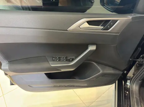 VOLKSWAGEN Nivus 1.0 4P FLEX 200 TSI COMFORTLINE TURBO AUTOMTICO, Foto 7