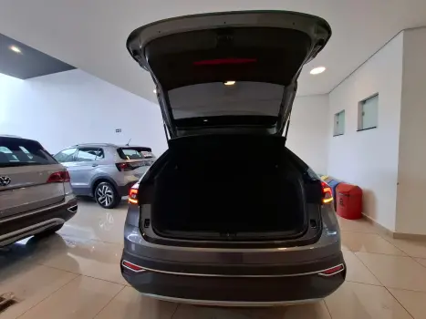 VOLKSWAGEN Nivus 1.0 4P FLEX 200 TSI HIGHLINE TURBO AUTOMTICO, Foto 12