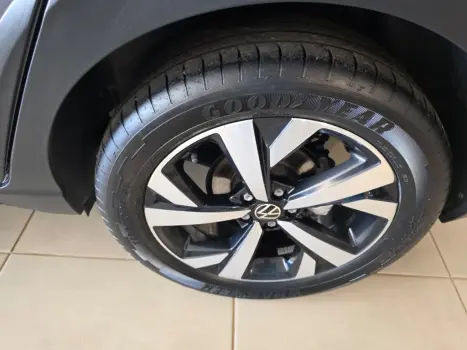 VOLKSWAGEN Nivus 1.0 4P FLEX 200 TSI HIGHLINE TURBO AUTOM�TICO, Foto 12