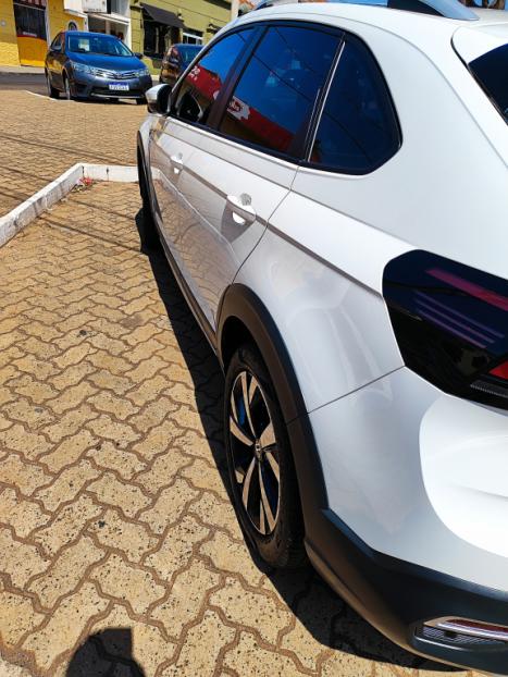 VOLKSWAGEN Nivus 1.0 4P FLEX 200 TSI HIGHLINE TURBO AUTOM�TICO, Foto 3