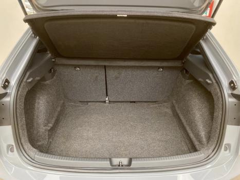 VOLKSWAGEN Nivus 1.0 4P FLEX 200 TSI HIGHLINE TURBO AUTOM�TICO, Foto 10