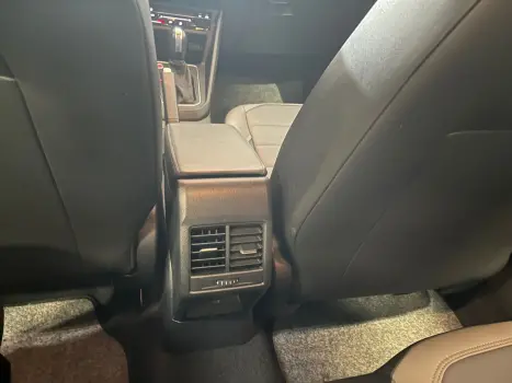 VOLKSWAGEN Nivus 1.0 4P FLEX 200 TSI HIGHLINE TURBO AUTOM�TICO, Foto 12