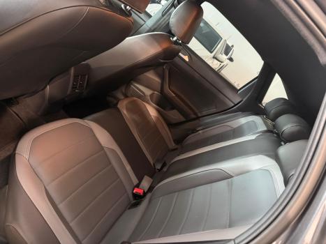 VOLKSWAGEN Nivus 1.0 4P FLEX 200 TSI HIGHLINE TURBO AUTOM�TICO, Foto 10