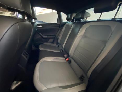 VOLKSWAGEN Nivus 1.0 4P FLEX 200 TSI HIGHLINE TURBO AUTOM�TICO, Foto 10