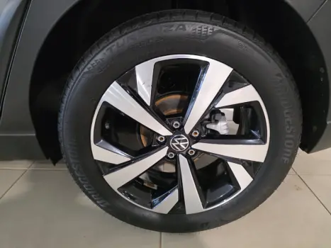 VOLKSWAGEN Nivus 1.0 4P FLEX 200 TSI HIGHLINE TURBO AUTOM�TICO, Foto 9