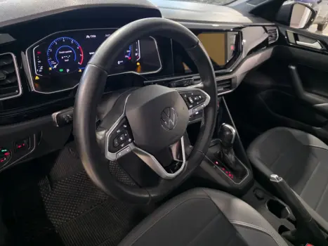 VOLKSWAGEN Nivus 1.0 4P FLEX 200 TSI HIGHLINE TURBO AUTOM�TICO, Foto 17