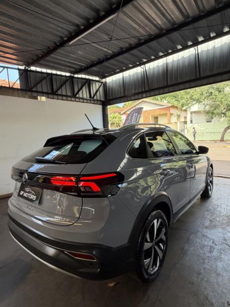 VOLKSWAGEN Nivus 1.0 4P FLEX 200 TSI HIGHLINE TURBO AUTOM�TICO, Foto 5
