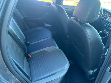 VOLKSWAGEN Nivus 1.0 4P FLEX 200 TSI HIGHLINE TURBO AUTOM�TICO, Foto 10