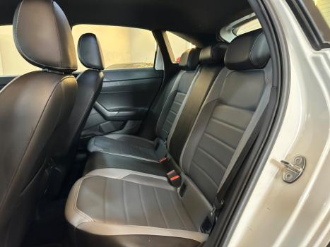 VOLKSWAGEN Nivus 1.0 4P FLEX 200 TSI HIGHLINE TURBO AUTOM�TICO, Foto 11