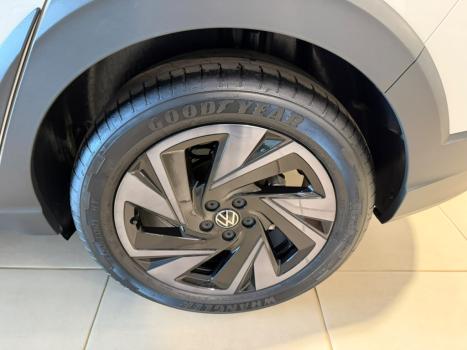 VOLKSWAGEN Nivus 1.0 4P FLEX 200 TSI HIGHLINE TURBO AUTOMÁTICO, Foto 13