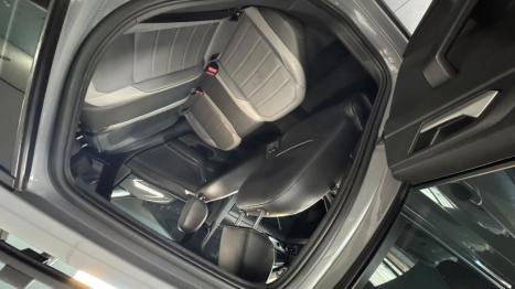 VOLKSWAGEN Nivus 1.0 4P FLEX 200 TSI HIGHLINE TURBO AUTOM�TICO, Foto 15