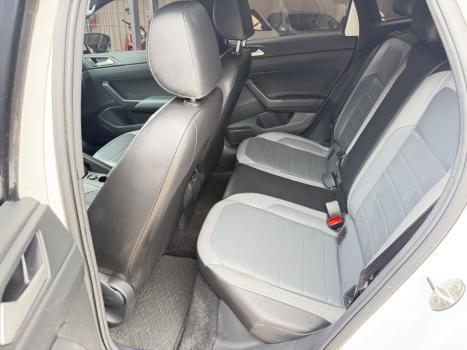VOLKSWAGEN Nivus 1.0 4P FLEX 200 TSI HIGHLINE TURBO AUTOMÁTICO, Foto 9