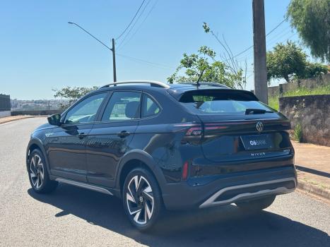 VOLKSWAGEN Nivus 1.0 4P FLEX 200 TSI HIGHLINE TURBO AUTOMÁTICO, Foto 4