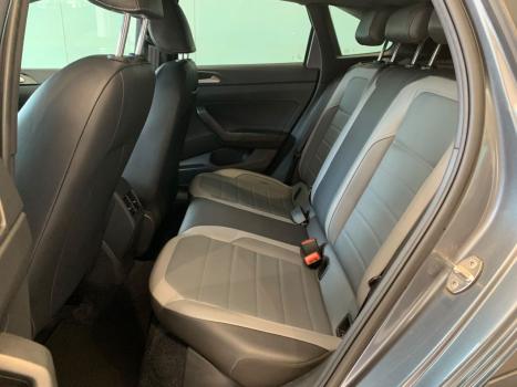 VOLKSWAGEN Nivus 1.0 4P FLEX 200 TSI HIGHLINE TURBO AUTOMÁTICO, Foto 6